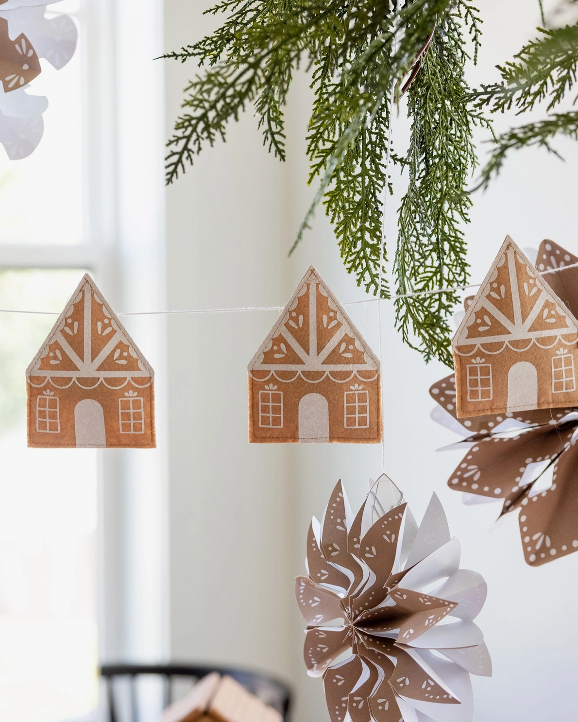 Gingerbread Felt Gingerbread House Banner
