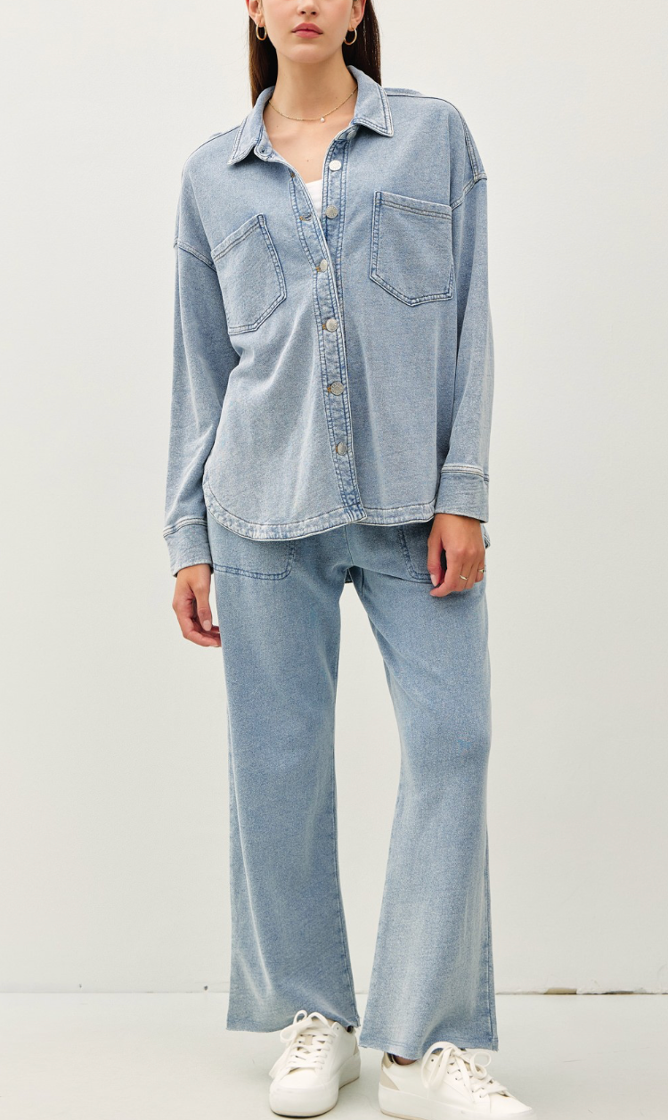 DENIM WASH OVERSIZED SHACKET