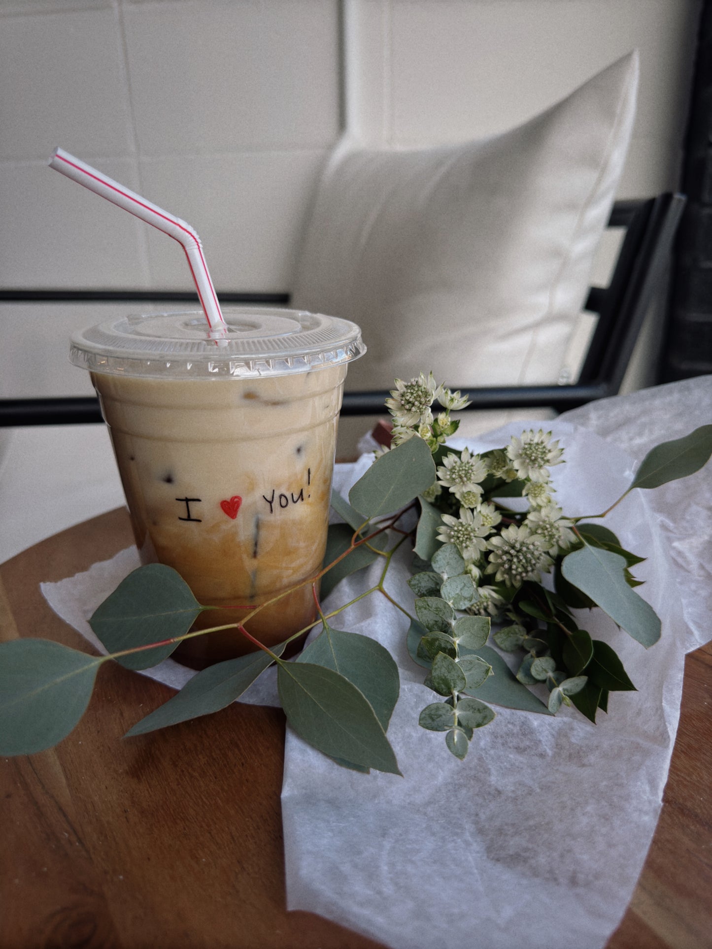 Valentine’s Day Preorder ☕💐 Latte & Flower Bundle